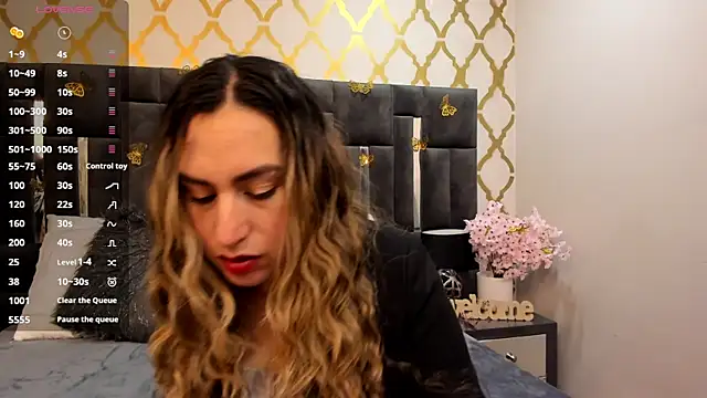 Snapshot of RubbyTaylor chatting on 10/09/25, 02:17 RubbyTaylor online show from 10/09/25, 02:17