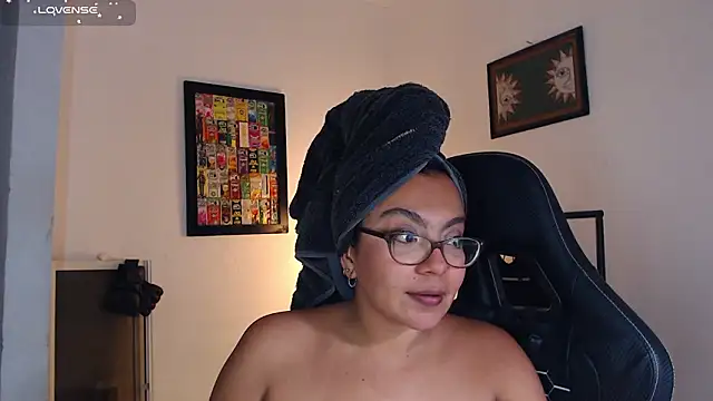 Snapshot of Rachell__420 chatting on 03/02/26, 11:55 Rachell 420 online show from 03/02/26, 11:55