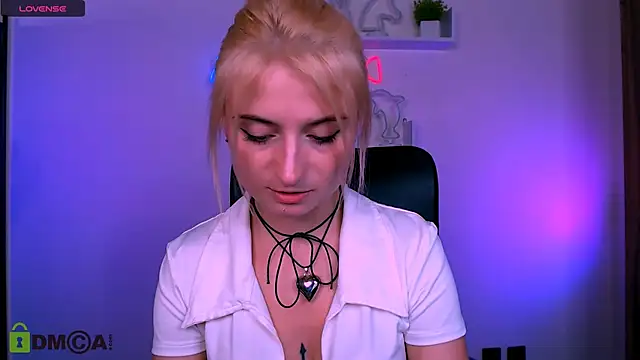 Snapshot of melisa_white1 chatting on 07/15/26, 07:10 melisa white1 online show from 07/15/26, 07:10