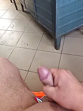 Szeltolo001 online show from 03/16/26, 08:51