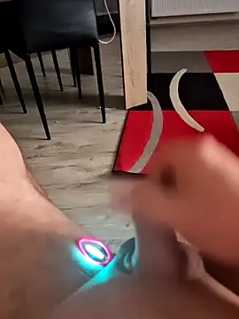 Snapshot of Szeltolo001 chatting on 02/10/26, 03:05 Szeltolo001 online show from 02/10/26, 03:05