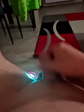 Szeltolo001 online show from 03/07/26, 03:35