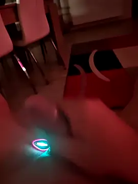 Szeltolo001 online show from 04/05/26, 02:40