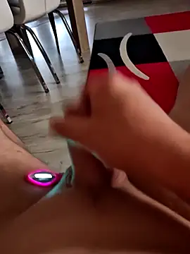 Szeltolo001 online show from 04/04/26, 04:19