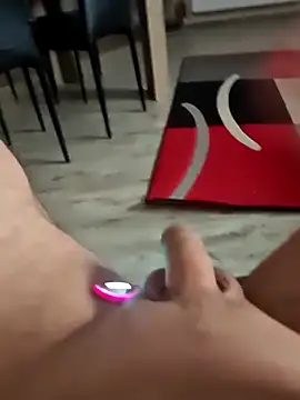 Szeltolo001 online show from 03/08/26, 03:10