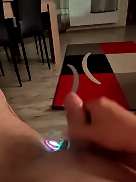 Szeltolo001 online show from 03/17/26, 12:57