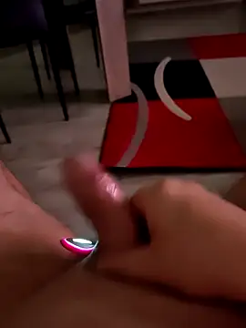 Snapshot of Szeltolo001 chatting on 02/16/26, 02:54 Szeltolo001 online show from 02/16/26, 02:54