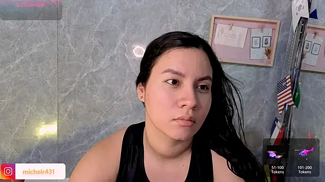 Snapshot of Mia__reys chatting on 07/13/26, 12:15 Mia reys online show from 07/13/26, 12:15