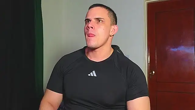 Snapshot of Regansmiths chatting on 03/20/25, 05:46 Regansmiths online show from 03/20/25, 05:46