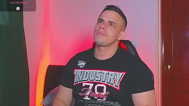 Snapshot of Regansmiths chatting on 12/15/25, 10:37 Regansmiths online show from 12/15/25, 10:37