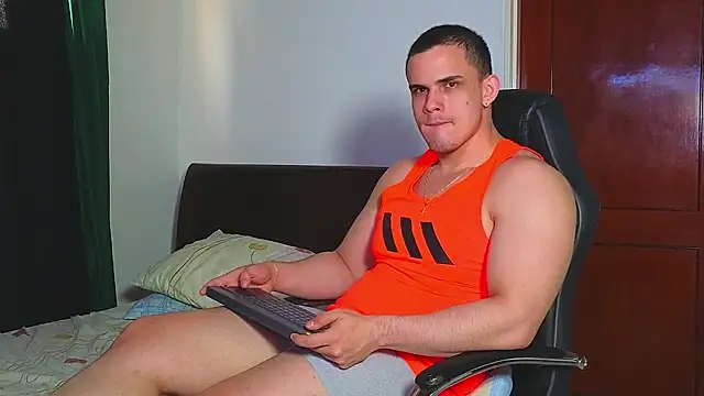 Snapshot of Regansmiths chatting on 03/21/25, 12:17 Regansmiths online show from 03/21/25, 12:17