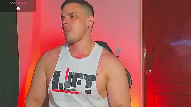 Snapshot of Regansmiths chatting on 10/11/25, 01:06 Regansmiths online show from 10/11/25, 01:06