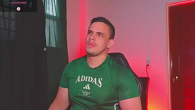 Snapshot of Regansmiths chatting on 10/26/25, 10:48 Regansmiths online show from 10/26/25, 10:48