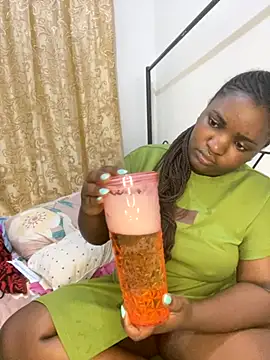 Snapshot of sweet18creamybigpussy chatting on 10/12/25, 07:26 sweet18creamybigpussy online show from 10/12/25, 07:26