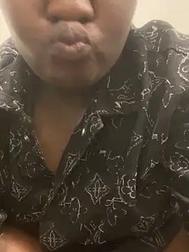 Snapshot of sweet18creamybigpussy chatting on 12/15/25, 03:40 sweet18creamybigpussy online show from 12/15/25, 03:40