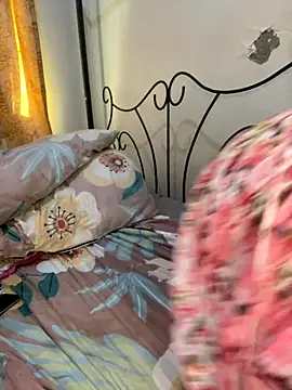 Snapshot of sweet18creamybigpussy chatting on 10/08/25, 06:59 sweet18creamybigpussy online show from 10/08/25, 06:59