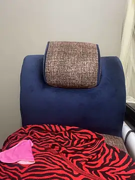 Snapshot of sweet18creamybigpussy chatting on 11/04/25, 07:28 sweet18creamybigpussy online show from 11/04/25, 07:28