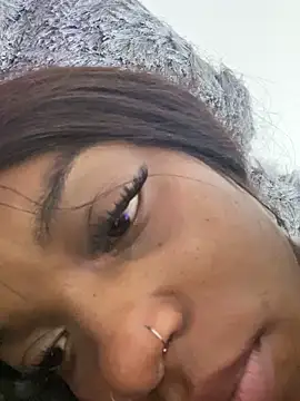 CahitlinBell online show from 12/05/25, 09:41