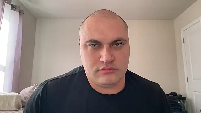 SluggishChase99 online show from 12/18/25, 05:17