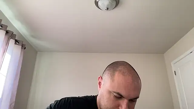 SluggishChase99 online show from 12/22/25, 05:46