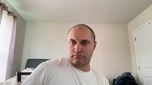 SluggishChase99 online show from 05/22/26, 04:49