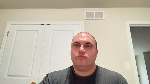 SluggishChase99 online show from 02/11/25, 09:35