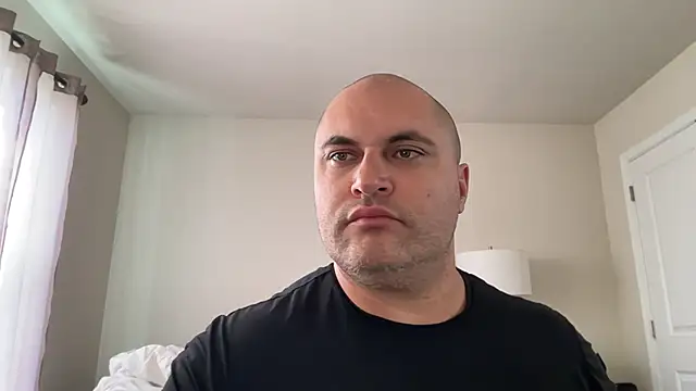 SluggishChase99 online show from 10/26/25, 05:35