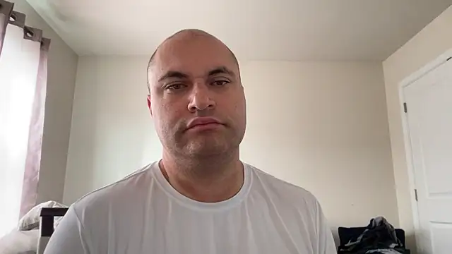 SluggishChase99 online show from 04/18/26, 01:13