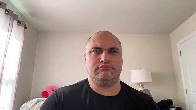 SluggishChase99 online show from 10/28/25, 03:44