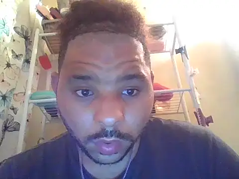 Snapshot of Dj-yefri-pauta chatting on 04/22/26, 02:51 Dj-yefri-pauta online show from 04/22/26, 02:51
