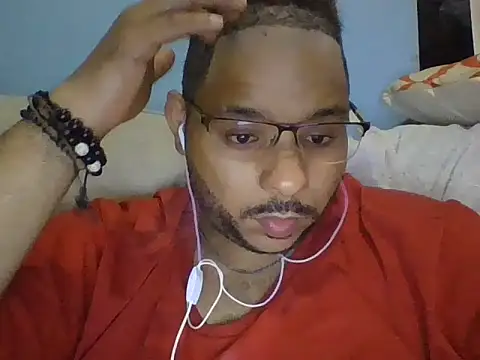 Snapshot of Dj-yefri-pauta chatting on 04/19/26, 12:55 Dj-yefri-pauta online show from 04/19/26, 12:55