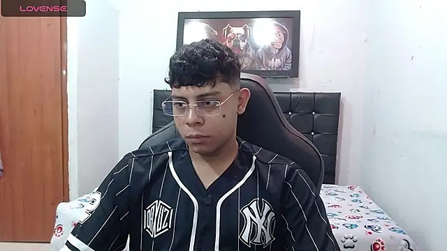 Wiiliam 20 online show from 02/08/25, 03:53