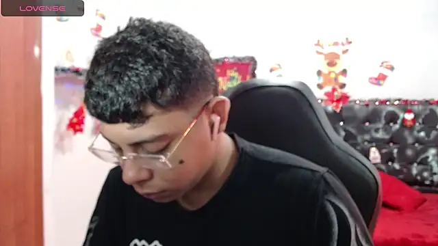 Wiiliam 20 online show from 12/24/24, 01:28