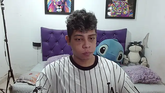 Wiiliam 20 online show from 04/13/26, 02:32