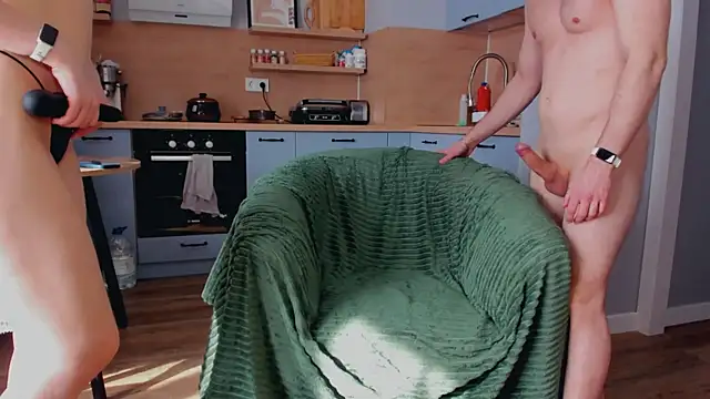  Lora Palmer online show from 03/25/26, 07:30