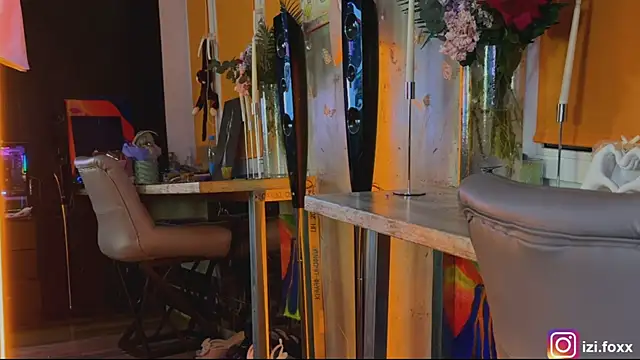 izi-fox online show from 11/22/25, 04:06