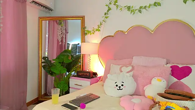 EmmaCrush online show from 01/13/26, 08:46