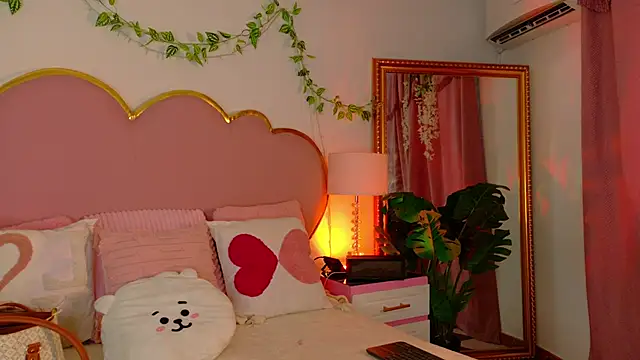 EmmaCrush online show from 01/06/26, 08:57