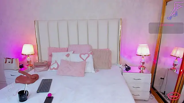 EmmaCrush online show from 04/07/26, 12:40