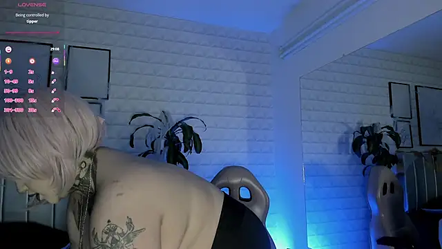 bella-green online show from 10/27/25, 07:15