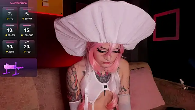 Elettra Rou online show from 11/05/25, 12:14