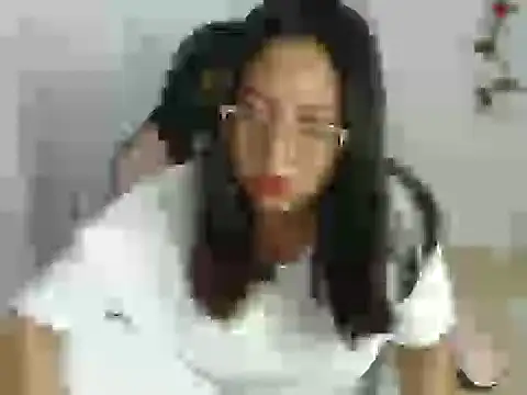 layla gomez online show from 10/19/25, 05:32