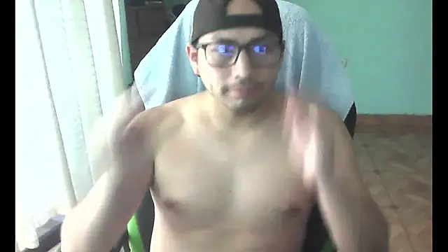 Snapshot of Allen_ibe chatting on 02/14/26, 07:58 Allen ibe online show from 02/14/26, 07:58