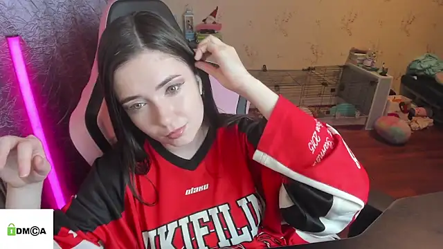 Snapshot of Crazy_forest_fairy chatting on 02/05/26, 01:23 Crazy forest fairy online show from 02/05/26, 01:23