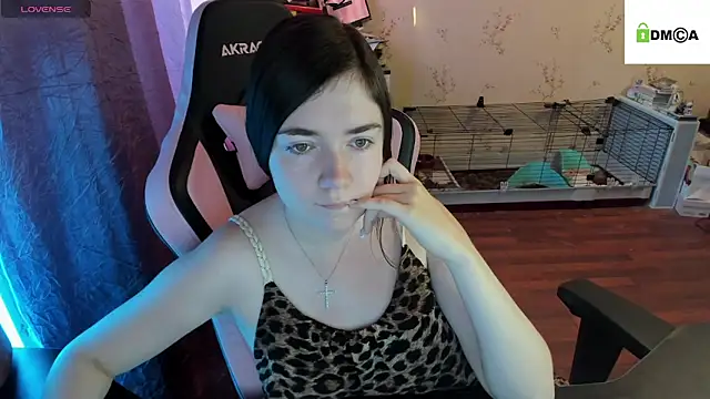 Crazy forest fairy online show from 10/09/25, 05:08