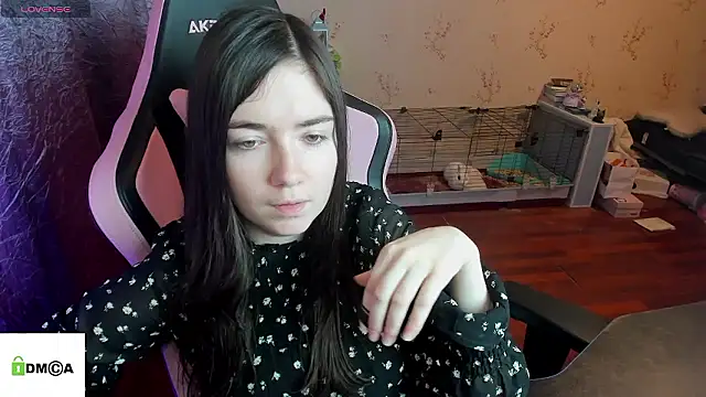 Snapshot of Crazy_forest_fairy chatting on 01/08/26, 04:24 Crazy forest fairy online show from 01/08/26, 04:24