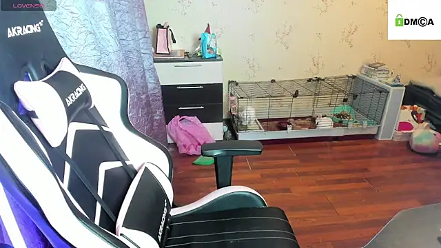 Crazy forest fairy online show from 12/02/25, 01:39