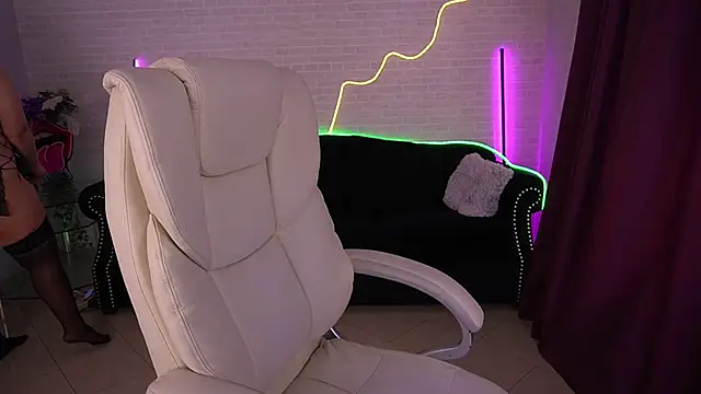 GabbieJay online show from 09/10/25, 12:26