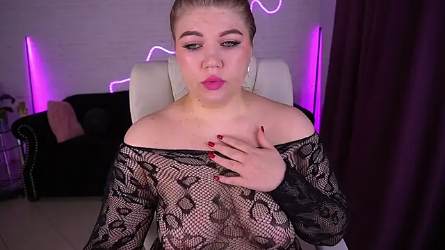 GabbieJay online show from 11/10/25, 02:00