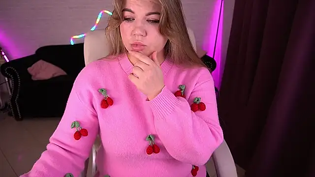 GabbieJay online show from 11/18/25, 02:42